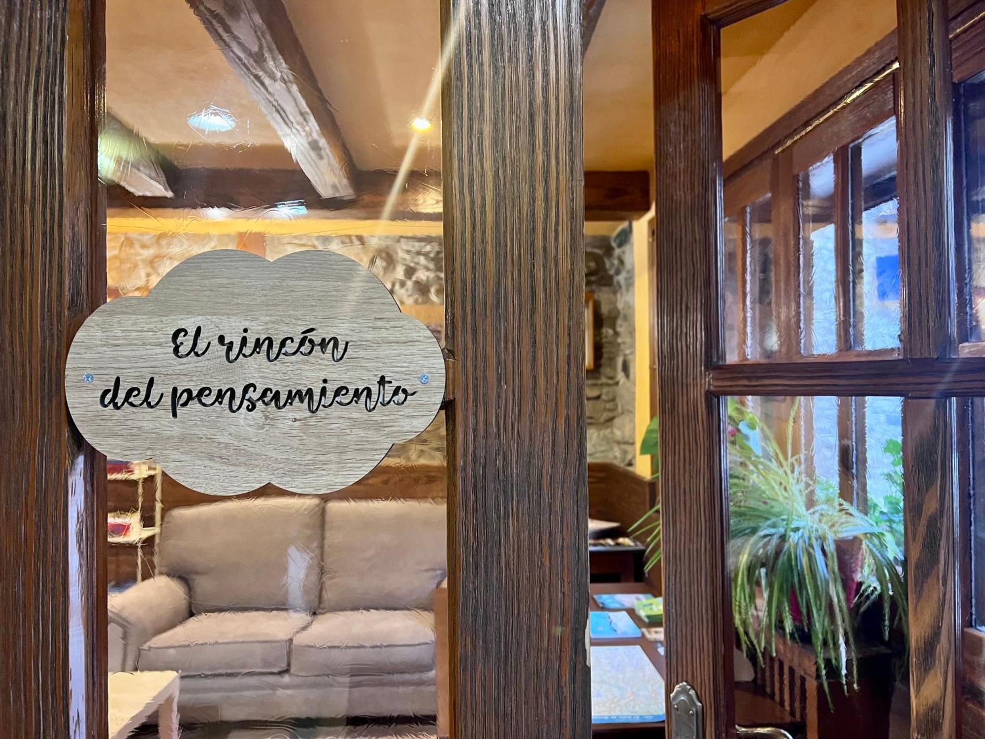 Hotel Solana Бенаск Екстериор снимка